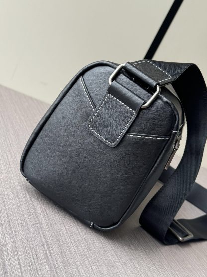 Prada new atmospheric shoulder bag - Image 5