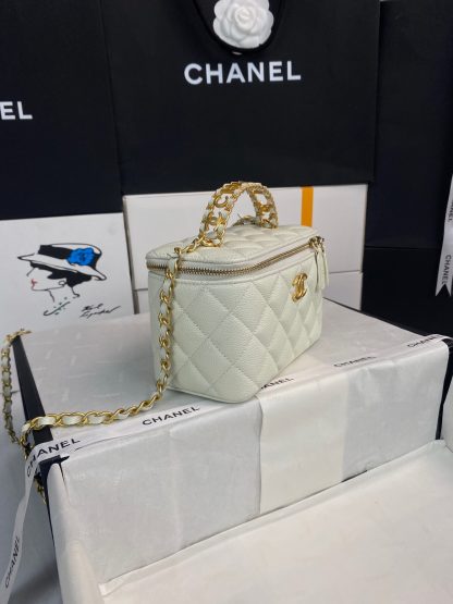Chanel new style letter wide handle chain makeup bag - Image 5