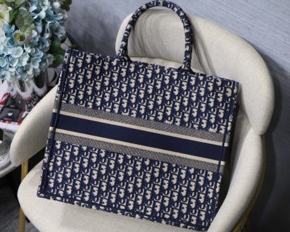Dior New Stone Gray TOTE Tote Bag - Image 5