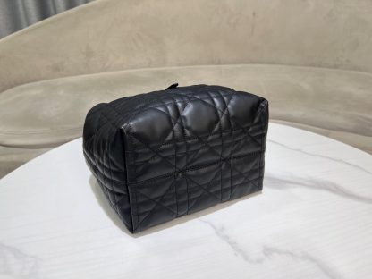 Dior Toujours Vertical Handbag - Image 5