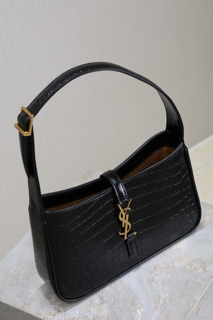 Ysl black crocodile pattern underarm bag - Image 5