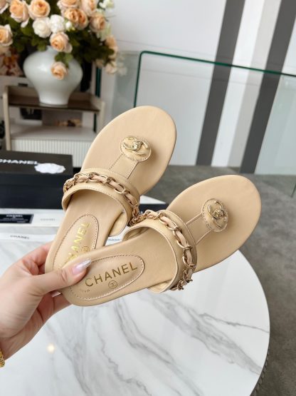 Chanel Spring/Summer Brown Chain Series Angle Slippers - Image 4