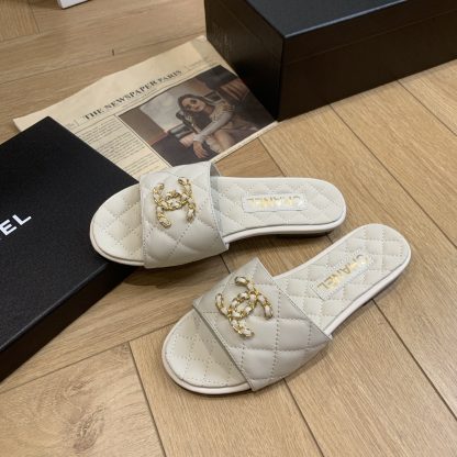 Chanel all-match white slimming slippers - Image 5