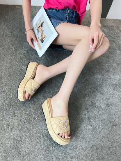 Chanel apricot color simple and versatile super beautiful small slippers - Image 4