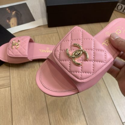 Chanel Early Autumn New Dark Pink High Fashion Flip Flops - Image 5