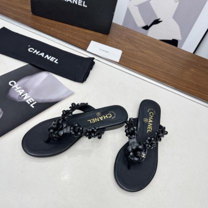 Chanel Spring/Summer Black Delicate Shoes and Customized Flower Flip Flops Heel Height 1.5cm - Image 5