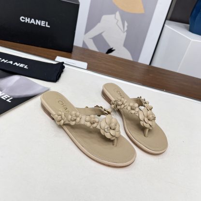 Chanel Spring/Summer Apricot Delicate Shoes and Customized Flower Flip-flops Heel Height 1.5cm - Image 5