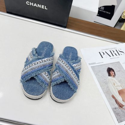 Chanel Early Spring Blue and White Series Small Round Toe Hot Brick Slippers - Image 5