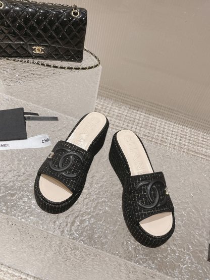Chanel summer classic black double c design stylish and comfortable slippers front 3cm back 7cm - Image 5