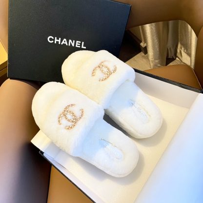 Chanel new white pure natural lambswool slippers - Image 5