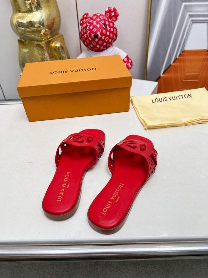 Louis Vuitton's new hollow slippers - Image 4