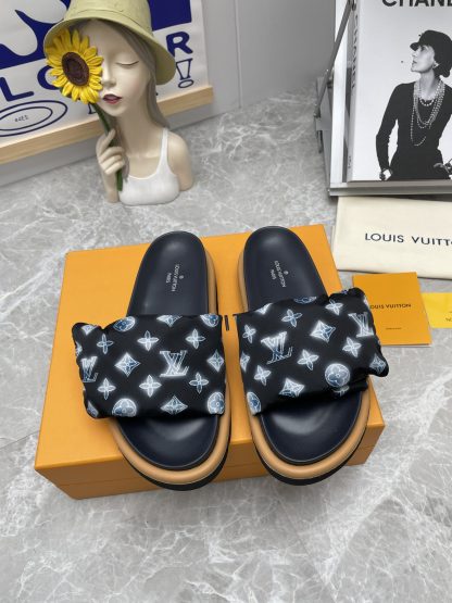 Louis Vuitton's latest hot-selling Velcro series couple's thick-soled slippers - Image 6
