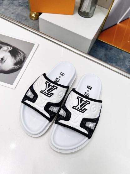 Louis Vuitton luxury men and women couple slippers - Image 5