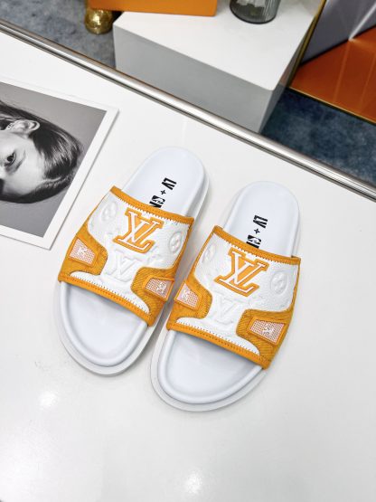 Louis Vuitton luxury men and women couple slippers - Image 5