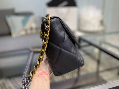 Chanel Autumn/Winter 19 Bag Pillow Bag - Image 5
