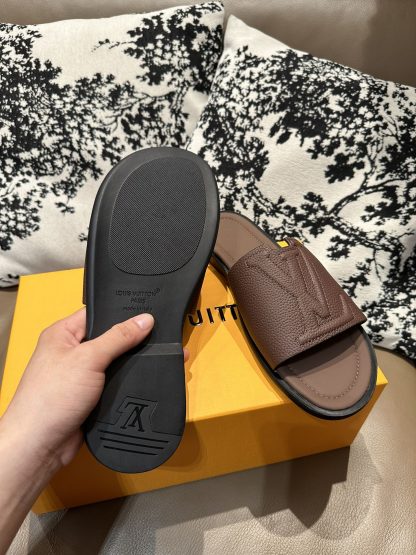 Louis Vuitton full leather slippers - Image 5