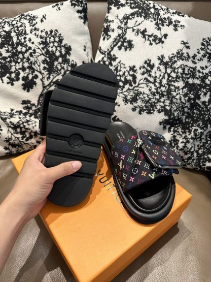 Louis Vuitton Couple's Small Backpack and Four-Color Slippers - Image 5