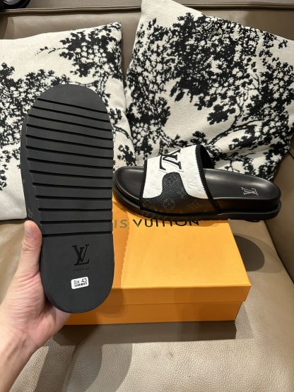 Louis Vuitton cowhide flip flops - Image 5