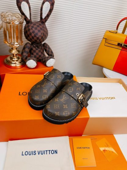 Louis Vuitton monogram bread slippers - Image 5