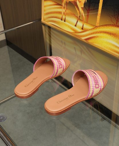 Dior embroidered lettering flip flops - Image 5