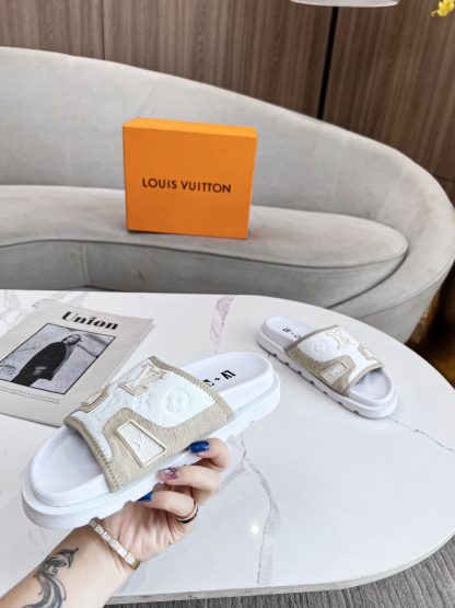 Louis Vuitton Vintage Chic Slippers - Image 5