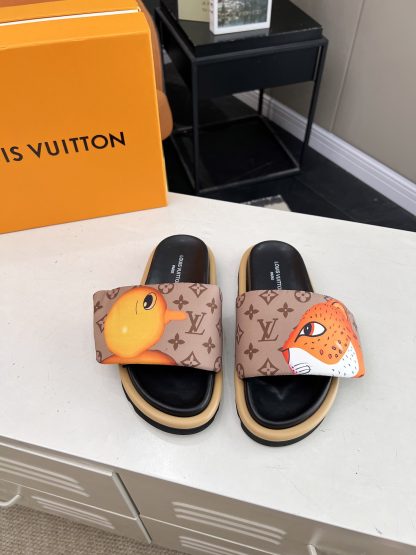 Louis Vuitton embossed logo Ol Llow Comfort slide sandals - Image 5