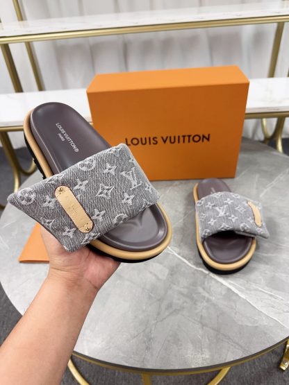 Louis Vuitton embossed logo slippers Pool Pillow Comfort flat slides - Image 5
