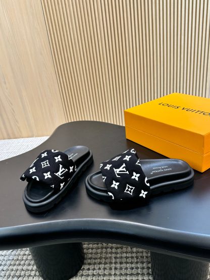 Louis Vuitton embossed logo slippers Pool Pillow Comfort flat slides - Image 5