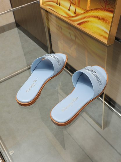 Dior flat thong sandals - Image 5