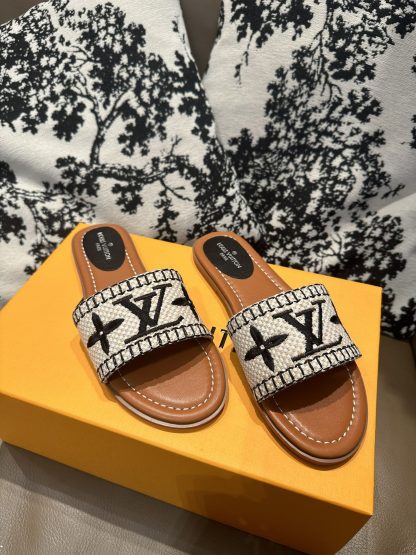 Louis Vuitton New Classic Slippers with Embroidery - Image 5