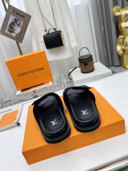 Louis Vuitton trainer sandals - Image 5