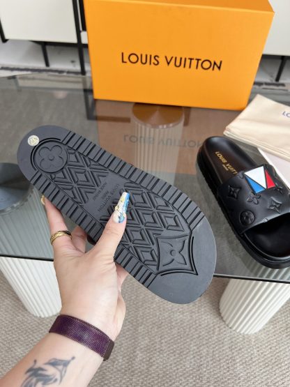 Louis Vuitton autumn and winter slippers - Image 6