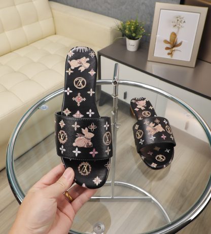 Louis Vuitton low-top flip flops - Image 6