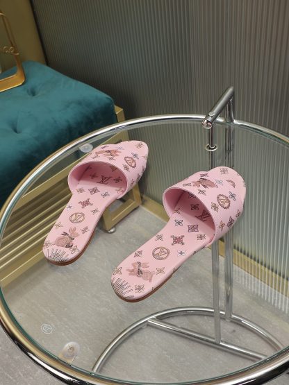 Louis Vuitton low-top flip flops - Image 7