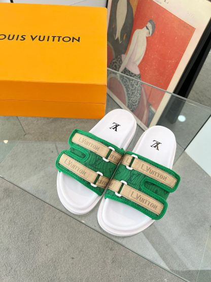 Louis Vuitton high-end men's summer slippers - Image 6