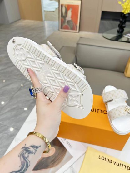 Louis Vuitton Spring and Summer New Slippers - Image 6