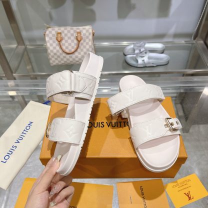 Louis Vuitton Spring and Summer New Slippers - Image 14