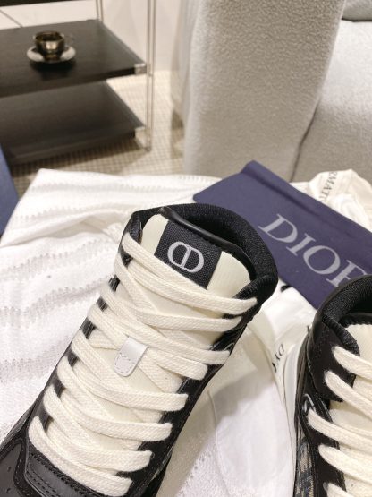 Dior high-top classic casual popular sneakers - Image 6