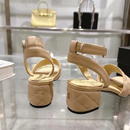 Chanel Spring/Summer new classic apricot mixed sheepskin sandals, heel height 5cm - Image 6