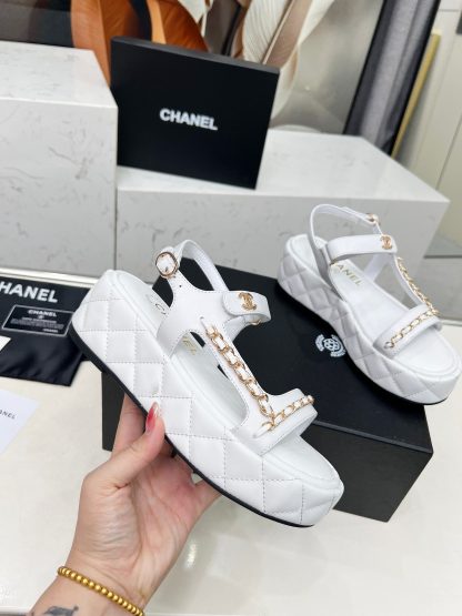 Chanel Spring White Top Chain Versatile Lightweight Sandals - Image 6