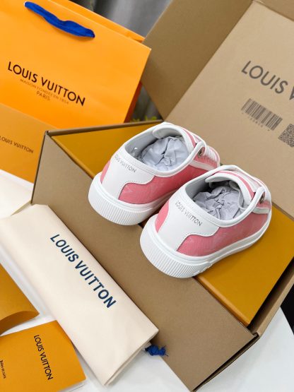 Louis Vuitton's latest canvas shoes - Image 7