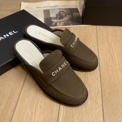 Chanel spring and summer new brown high-grade diamond buckle letter leather butter lazy half-slip sandals - Image 6