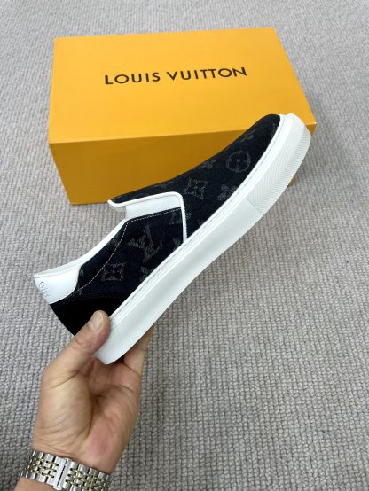Louis Vuitton Men's Fashion Casual Sports Shoes - Image 6