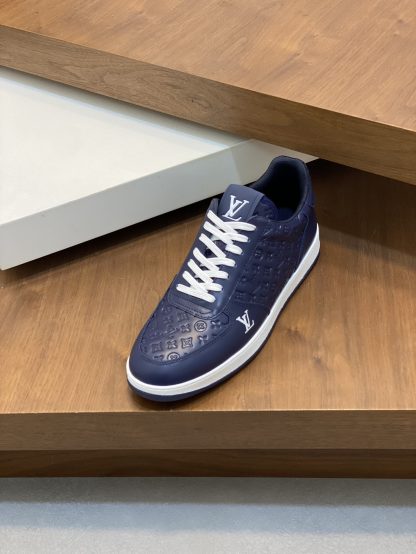 Louis Vuitton Men's Classic Casual Sneakers - Image 6