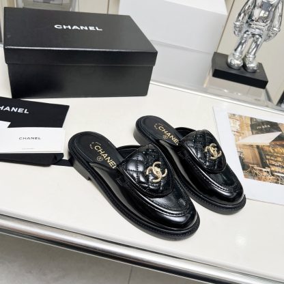 Chanel autumn and winter new goddess elegant temperament black patent leather half slippers - Image 6