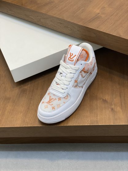 Louis Vuitton co-branded casual sneakers - Image 6