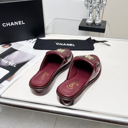 Chanel autumn and winter new goddess elegant temperament red shiny leather half slippers - Image 6