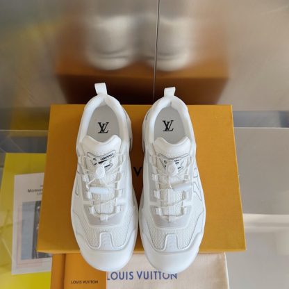 Louis Vuitton Runner Tatic series thick sole casual sports shoes running shoes - Image 6