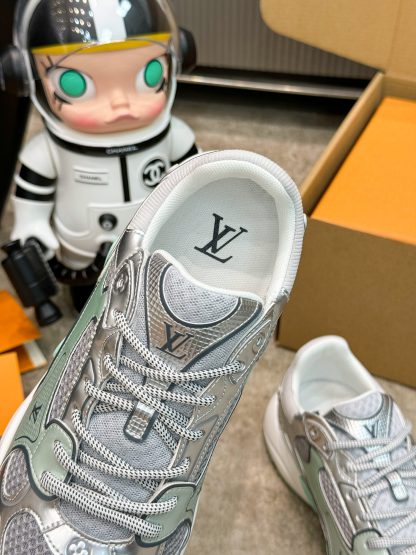 Louis Vuitton Olympia series couples' models Silver Horn King leisure sports shoes running shoes - Image 6