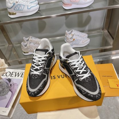 Louis Vuitton Neo Run Away sneakers - Image 7
